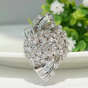 New beautiful sterling silver cocktail ring